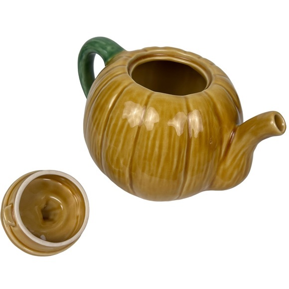 Bordallo Pinheiro Quirky Pumpkin Gourd Ceramic Tea Pot - Picture 2 of 6